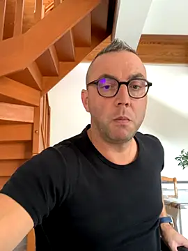 Marronglace1 online show from October 2025 11:33:02 AM