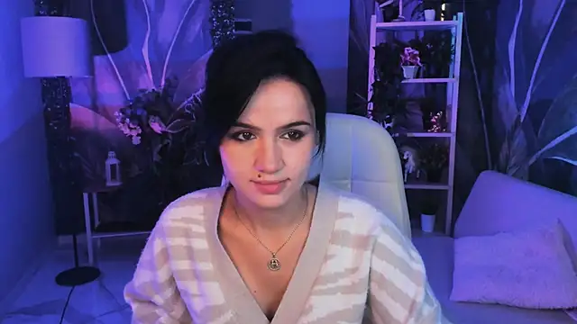 MonicaFarmer online show from September 2025 05:40:02 PM