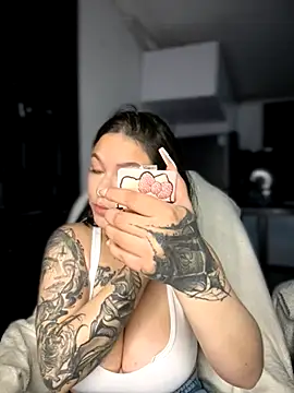 Megaan  More online show from October 2025 02:41:02 AM