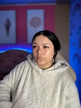 Megaan  More online show from December 2025 01:44:02 AM