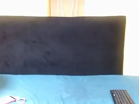 Freaky-Nicky18 online show from November 2025 06:25:02 AM