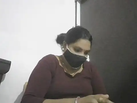 Snapshot of Nisha-telugu chatting on September 2025 07:37:01 PM Nisha-telugu online show from September 2025 07:37:01 PM