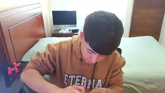 Snapshot of tightncuteass chatting on September 2025 07:05:01 PM tightncuteass online show from September 2025 07:05:01 PM