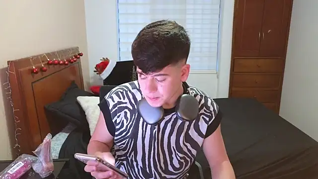 Snapshot of tightncuteass chatting on November 2025 10:30:01 PM tightncuteass online show from November 2025 10:30:01 PM