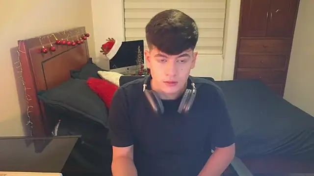 Snapshot of tightncuteass chatting on November 2025 10:48:02 PM tightncuteass online show from November 2025 10:48:02 PM