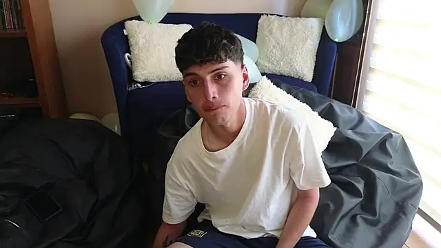 Snapshot of tightncuteass chatting on February 2026 02:43:02 PM tightncuteass online show from February 2026 02:43:02 PM