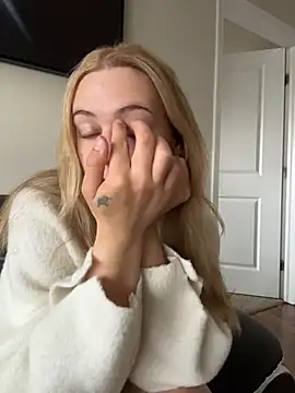 AllesandraLove online show from April 2026 05:06:02 PM