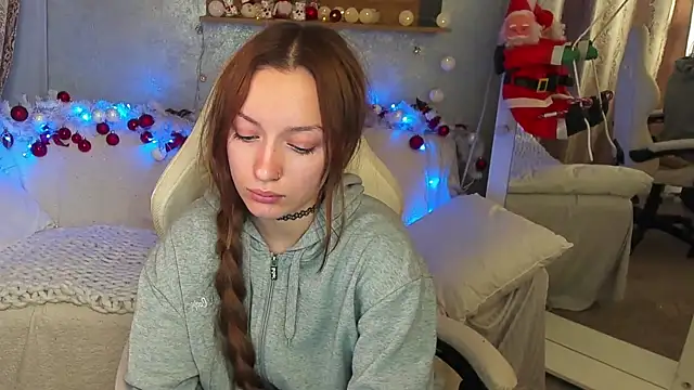 FoxyMayy online show from December 2025 11:31:01 PM