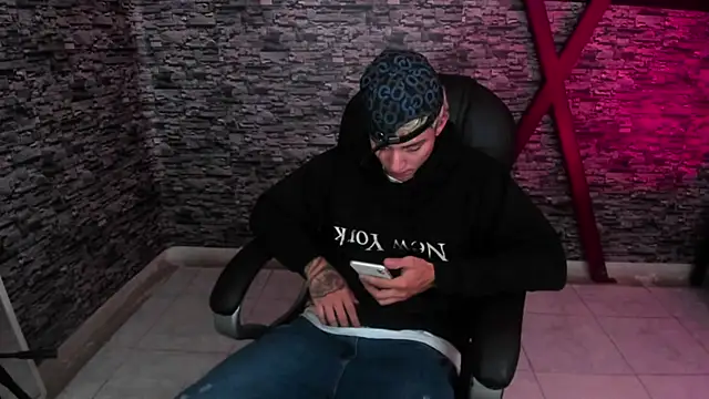 weesley boy online show from October 2025 11:24:02 PM