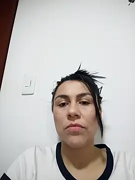 Snapshot of vanessa-titisM chatting on October 2025 04:42:01 AM vanessa-titisM online show from October 2025 04:42:01 AM