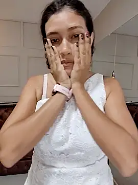 ArielBlossom    online show from October 2025 11:02:01 AM