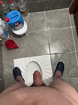 Snapshot of LAZ3R1 chatting on September 2025 03:28:01 PM LAZ3R1 online show from September 2025 03:28:01 PM