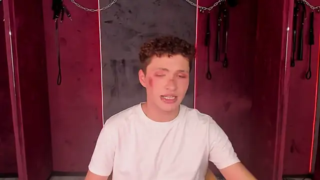 Snapshot of JonnyDarka chatting on October 2025 09:37:01 PM JonnyDarka online show from October 2025 09:37:01 PM