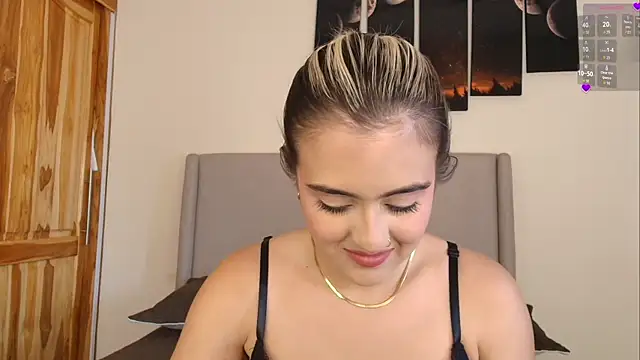 MaryMoon  online show from January 2026 09:18:02 PM