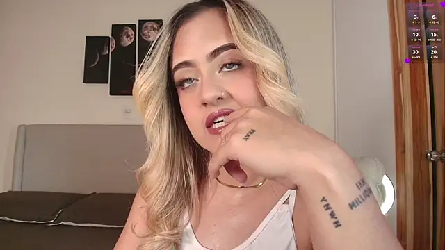 MaryMoon  online show from April 2026 06:23:01 PM