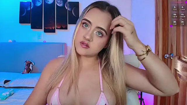 MaryMoon  online show from April 2026 11:52:02 PM