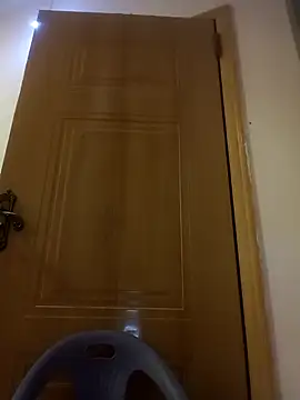 Snapshot of luy-xinh02 chatting on October 2025 02:15:02 PM luy-xinh02 online show from October 2025 02:15:02 PM