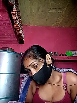Snapshot of Suman_ji1 chatting on November 2025 06:52:01 PM Suman ji1 online show from November 2025 06:52:01 PM