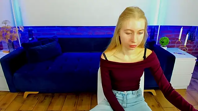 Alina Blonde online show from October 2025 06:48:01 AM