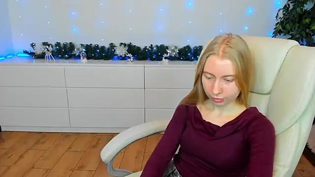 Alina Blonde online show from December 2025 06:32:01 AM