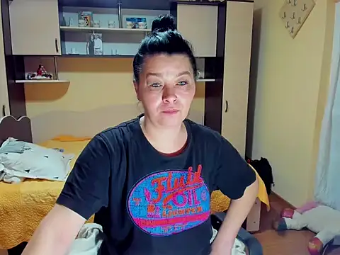 Soffy Skye online show from February 2026 05:00:02 AM