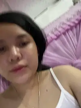 Lauraa-a online show from September 2025 08:25:01 AM