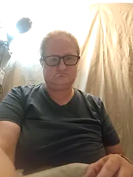 Snapshot of lindamarie_ chatting on September 2025 05:39:02 PM lindamarie  online show from September 2025 05:39:02 PM