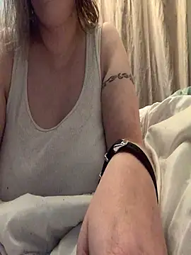 Snapshot of lindamarie_ chatting on September 2025 02:22:02 PM lindamarie  online show from September 2025 02:22:02 PM