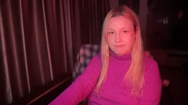 BikiHellena online show from November 2025 07:04:02 PM