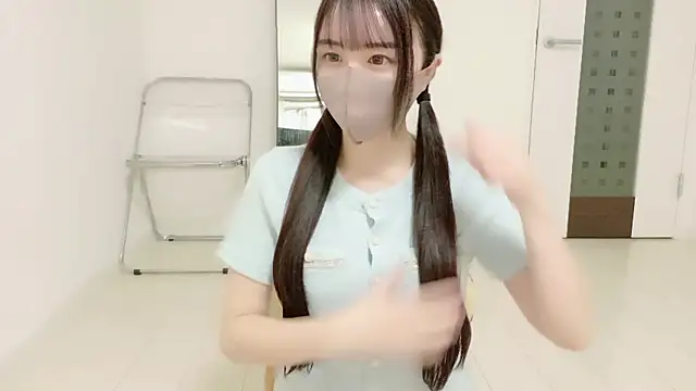 Snapshot of _Mia_land_ chatting on February 2026 01:40:02 PM Mia land online show from February 2026 01:40:02 PM