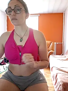 Snapshot of ChouqxxxCoreleone chatting on February 2026 10:03:02 AM ChouqxxxCoreleone online show from February 2026 10:03:02 AM