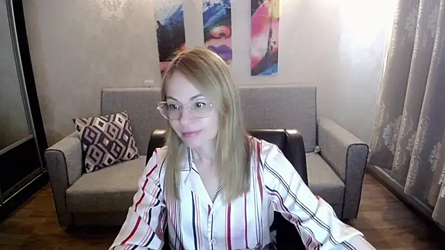 shy hot cat online show from September 2025 08:06:02 AM