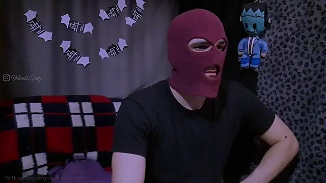 ObeyLust online show from October 2025 12:18:01 AM