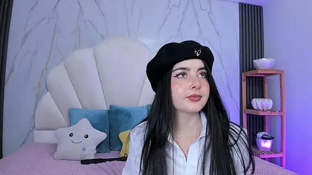 Snapshot of Ashleypetit chatting on April 2026 12:52:02 PM Ashleypetit online show from April 2026 12:52:02 PM