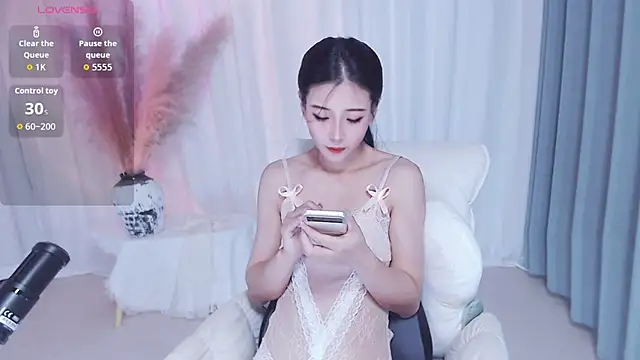 Qiyue99 online show from September 2025 12:02:02 AM