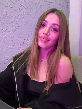 Elizabeth Tay online show from January 2026 05:28:02 PM