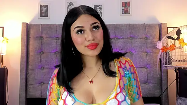 Linda Fosterr online show from November 2025 02:35:01 AM