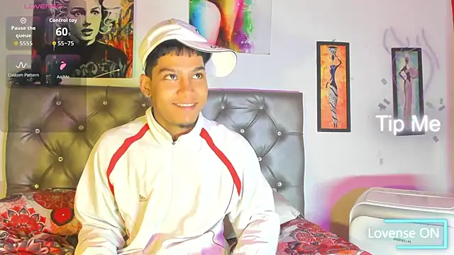 xxKamadevaxx online show from April 2026 01:01:02 PM