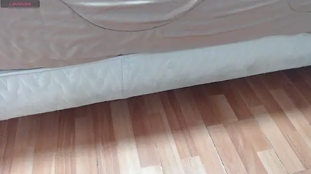 Shantal  G online show from October 2025 05:19:02 PM