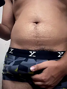 Snapshot of engineerboy14 chatting on October 2025 07:00:01 PM engineerboy14 online show from October 2025 07:00:01 PM