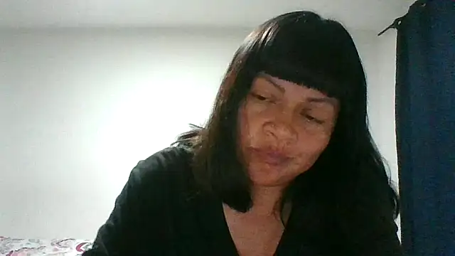 adri89-g online show from February 2026 03:22:02 AM