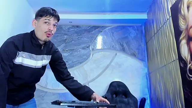 Iam Steven online show from December 2025 03:57:01 AM