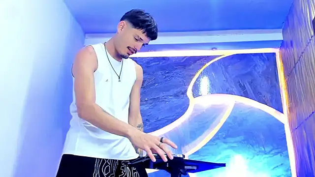 Iam Steven online show from February 2026 05:22:02 AM