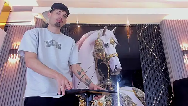 Iam Steven online show from March 2026 01:40:02 PM