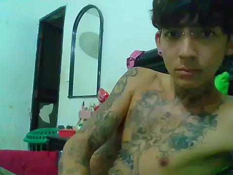 Snapshot of LaParKa31 chatting on September 2025 12:10:01 AM LaParKa31 online show from September 2025 12:10:01 AM