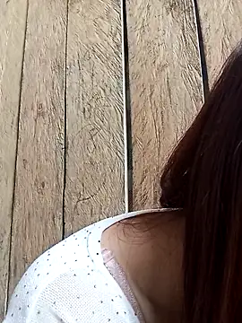 Snapshot of bonnie-00 chatting on May 2026 03:12:01 AM bonnie-00 online show from May 2026 03:12:01 AM