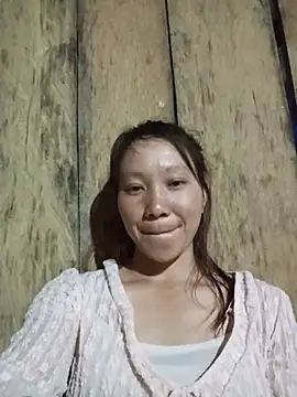 Snapshot of bonnie-00 chatting on May 2026 12:10:02 PM bonnie-00 online show from May 2026 12:10:02 PM