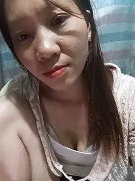 Snapshot of bonnie-00 chatting on June 2026 04:20:01 PM bonnie-00 online show from June 2026 04:20:01 PM