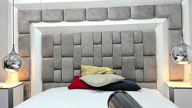 EthanCollen online show from October 2025 11:56:02 PM