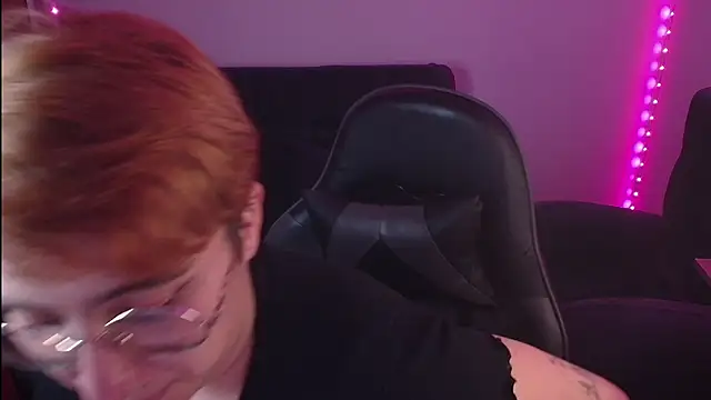 Miacatsito3 online show from October 2025 02:20:01 AM